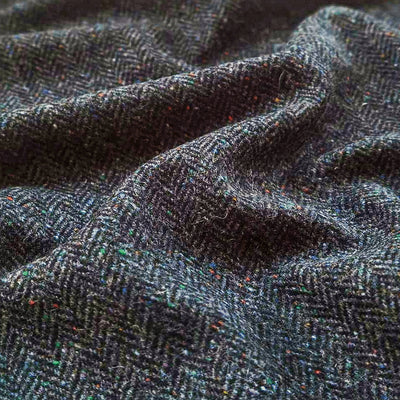 Magee / Black & Grey Flecked Donegal Tweed Herringbone / 100% Lambswool / 400/430gms / 912/7202