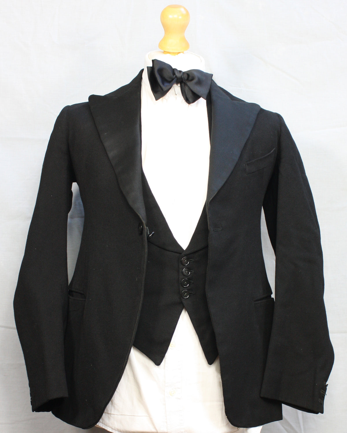 Vintage 1930s British Dinner Suit - SL (2025)58