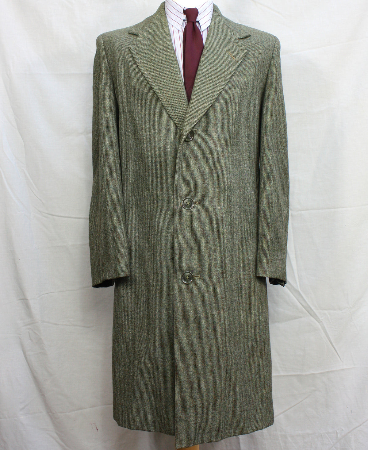 Vintage Irish ‘Thornproof’ Tweed Overcoat - SL (2025)41